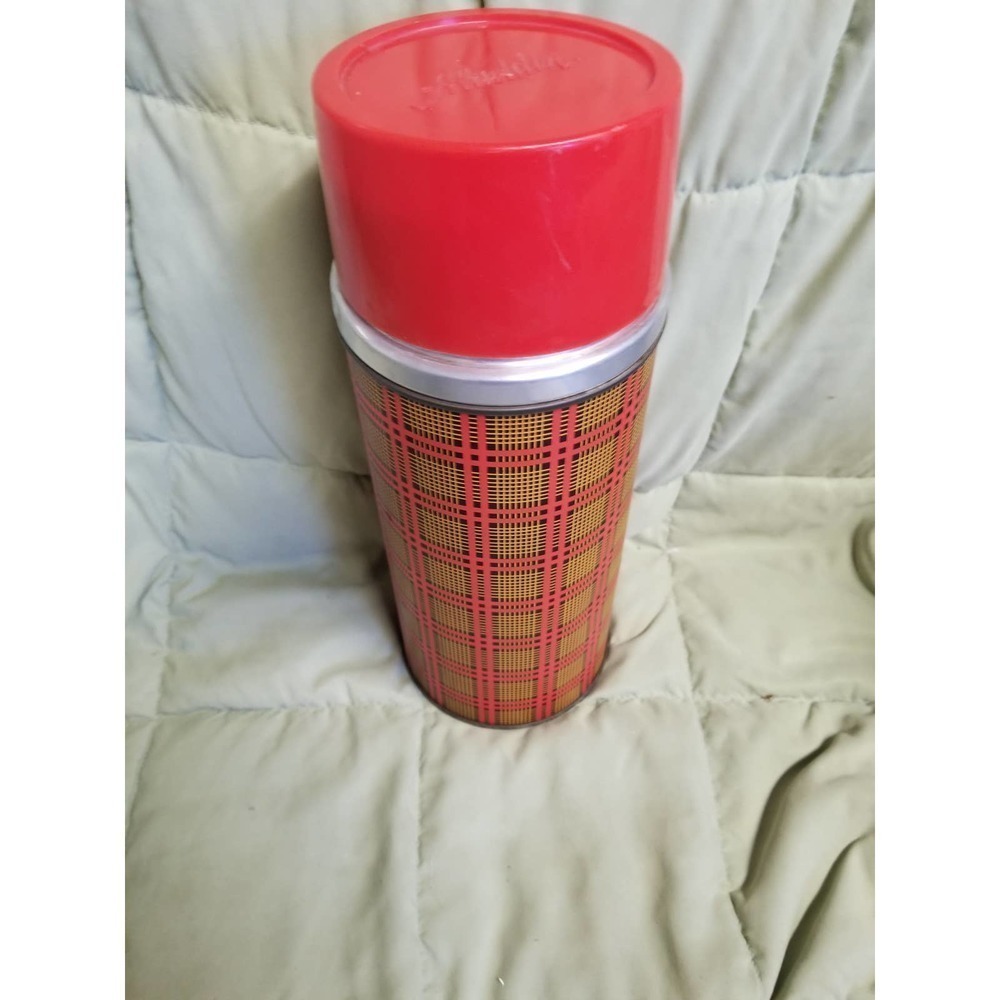 VNTG Plaid Aladdin Thermos w/ Cup Lid. Glass Insul.